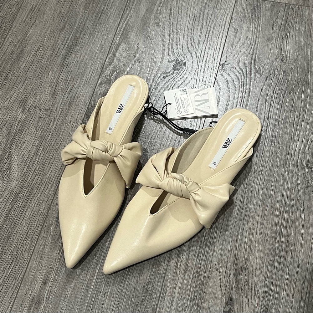**SOLD** ZARA Point Toe Mules with Knot - Picture 1 of 3